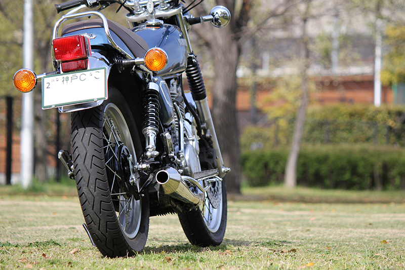 装着手順】SR400・5型（RH16J）対応 テーパードコーンマフラー